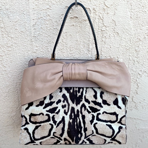 Valentino Aphrodite top handle calf hair leopard print bow satchel shopper bag - Picture 4 of 16